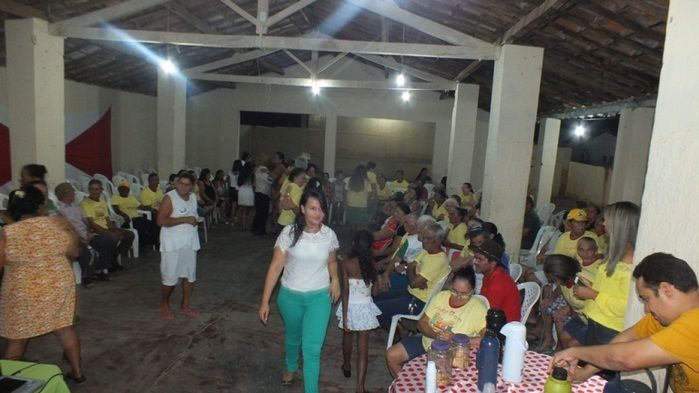 Dom Expedito Lopes, fez festa para homenagear o grupo da melhor idade de Paquetá-PI - Imagem 15