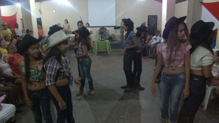 Dom Expedito Lopes, fez festa para homenagear o grupo da melhor idade de Paquetá-PI - Imagem 48