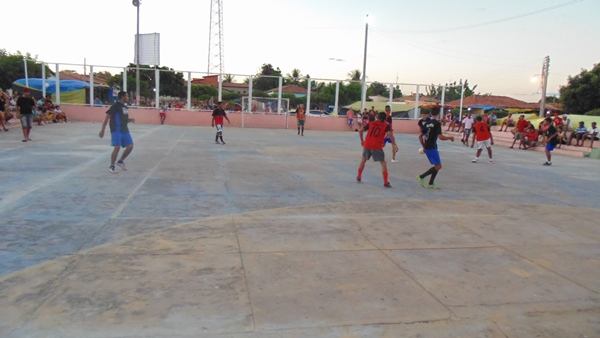 Final do campeonato de férias é realizado em Santo Inácio  - Imagem 14