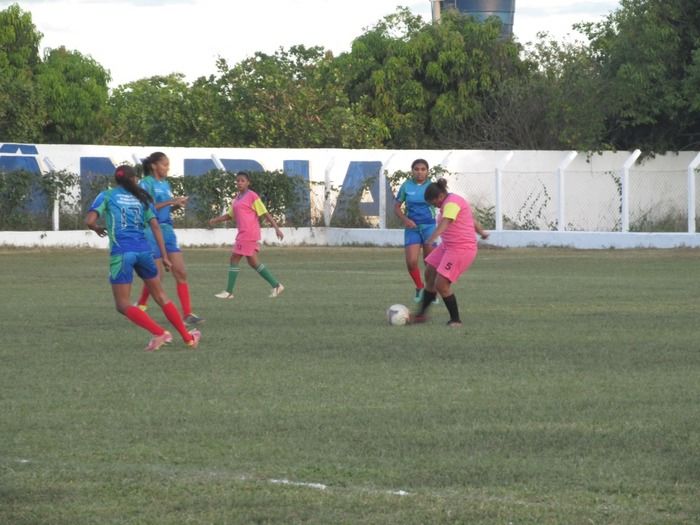Seleção Feminina de Agricolândia vence a Seleção de Regeneração em casa - Imagem 28