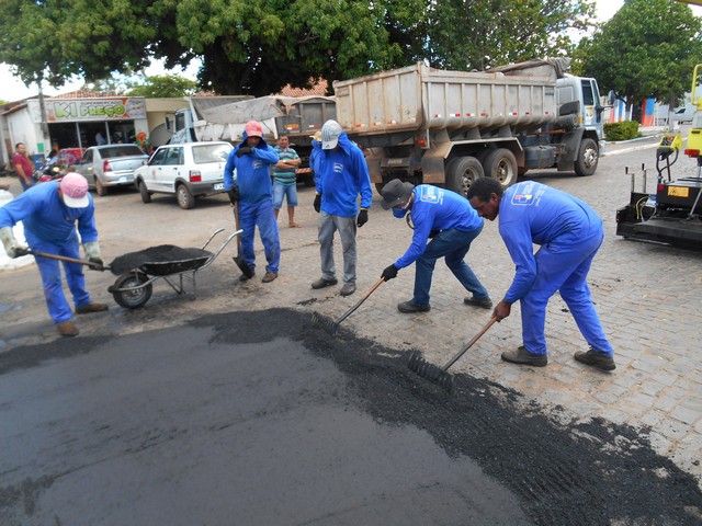 Começa a Recuperação Asfáltica em Ipiranga do Piauí - Imagem 11