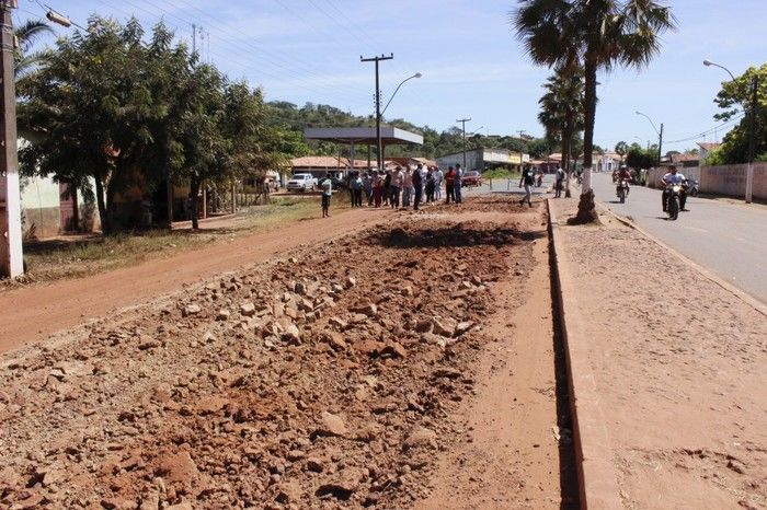 Asfaltamento da principal Avenida de Miguel Alves é iniciado pelo Governo - Imagem 4