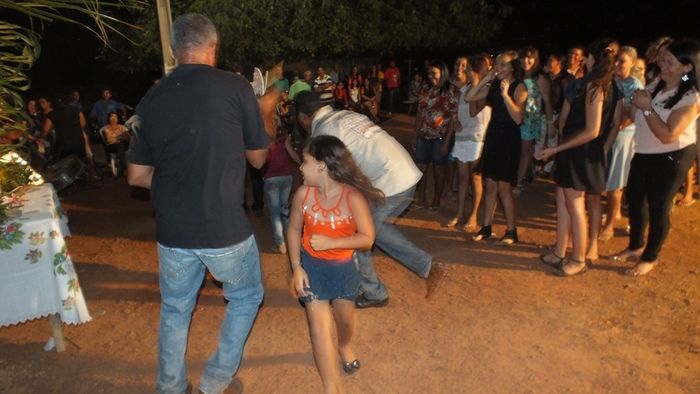 No interior do Piauí, Família e comunidade pagam promessa com Roda de São Gonçalo. - Imagem 13