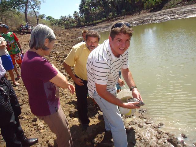 Dr. Zé Maria comemora com a População a Reforma do Tanque em Furta-Lhe a Volta - Imagem 17
