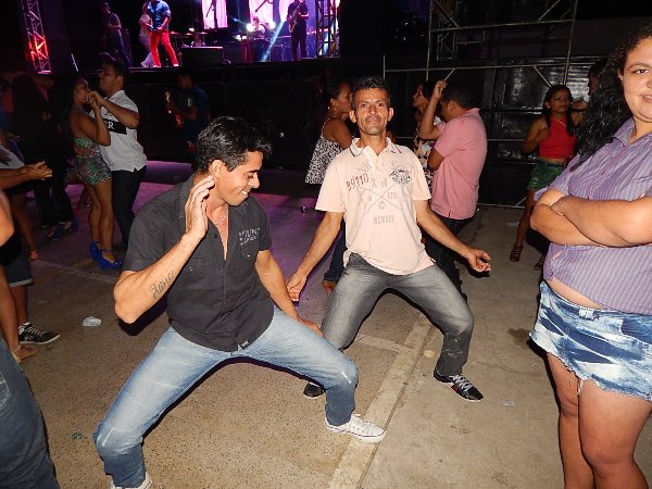 Show da Banda Farra de Play e Forró Sem Limite - Imagem 13