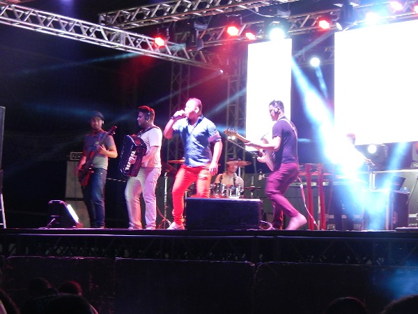 Show da Banda Farra de Play e Forró Sem Limite - Imagem 12