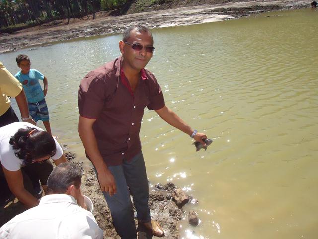 Dr. Zé Maria comemora com a População a Reforma do Tanque em Furta-Lhe a Volta - Imagem 24