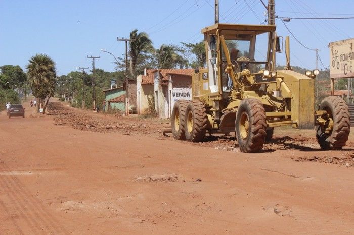 Asfaltamento da principal Avenida de Miguel Alves é iniciado pelo Governo - Imagem 8