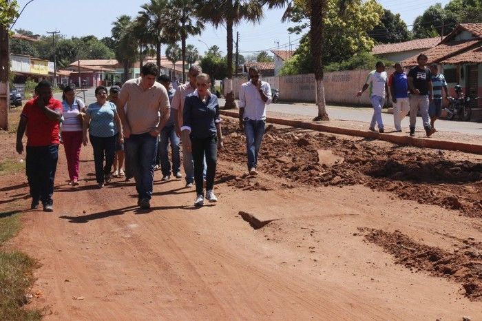 Asfaltamento da principal Avenida de Miguel Alves é iniciado pelo Governo - Imagem 1