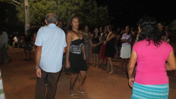 No interior do Piauí, Família e comunidade pagam promessa com Roda de São Gonçalo. - Imagem 52