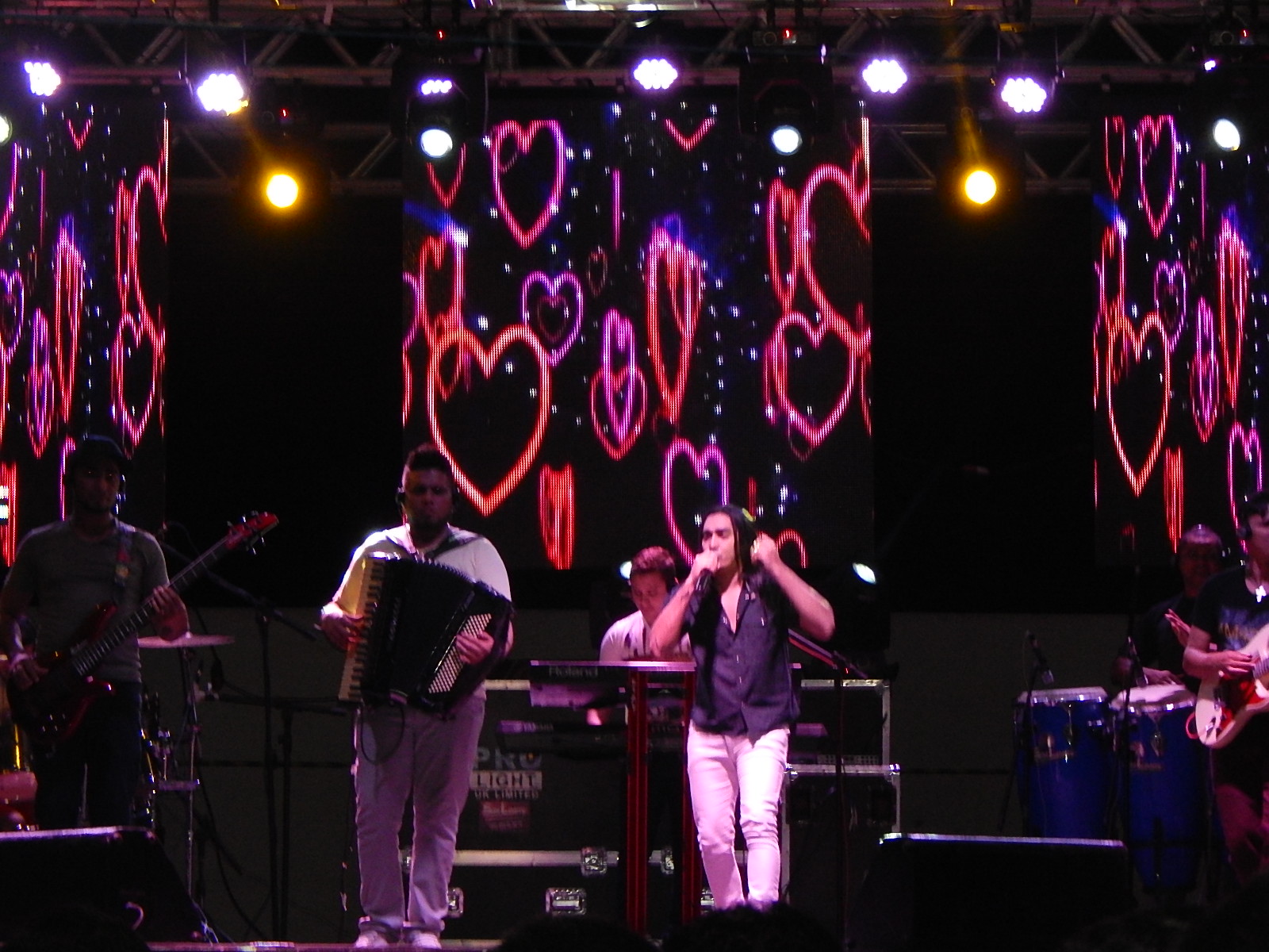 Show da Banda Farra de Play e Forró Sem Limite