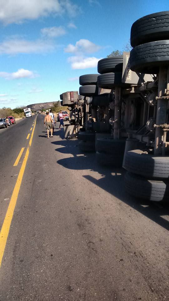 Acidente na BR 316 próximo o bairro Preá Dom Expedito Lopes - Imagem 2