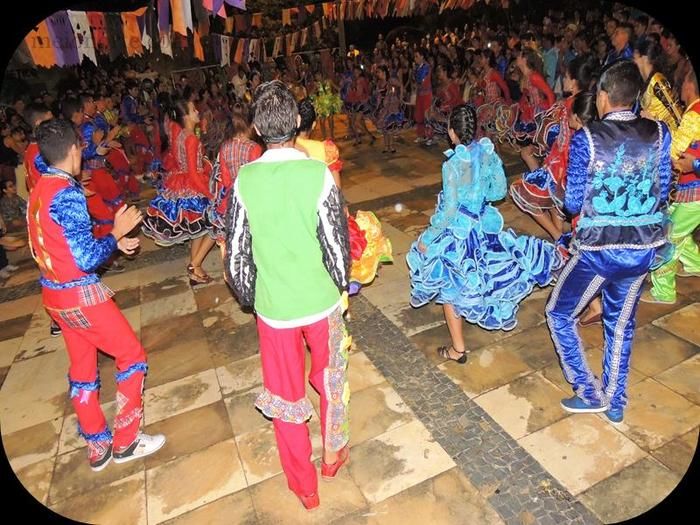 Público prestigia em massa o VII Festival Julino de Quadrilhas e Danças - Imagem 161