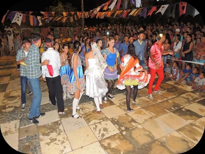 Público prestigia em massa o VII Festival Julino de Quadrilhas e Danças - Imagem 80