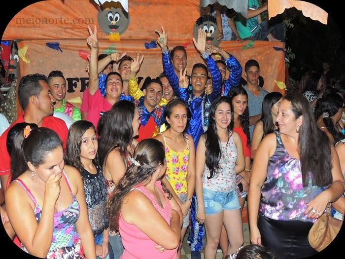 Público prestigia em massa o VII Festival Julino de Quadrilhas e Danças - Imagem 95