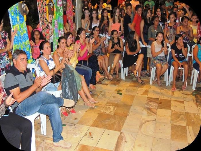 Público prestigia em massa o VII Festival Julino de Quadrilhas e Danças - Imagem 124