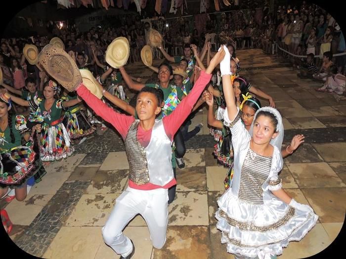 Público prestigia em massa o VII Festival Julino de Quadrilhas e Danças - Imagem 110