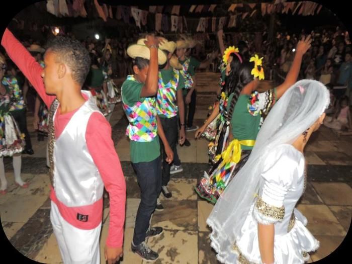 Público prestigia em massa o VII Festival Julino de Quadrilhas e Danças - Imagem 108