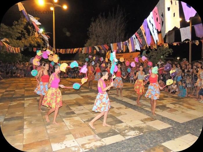 Público prestigia em massa o VII Festival Julino de Quadrilhas e Danças - Imagem 24