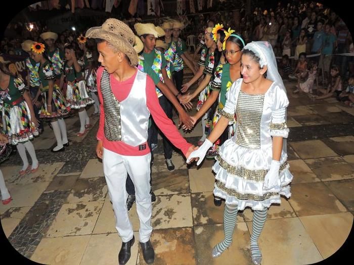 Público prestigia em massa o VII Festival Julino de Quadrilhas e Danças - Imagem 109