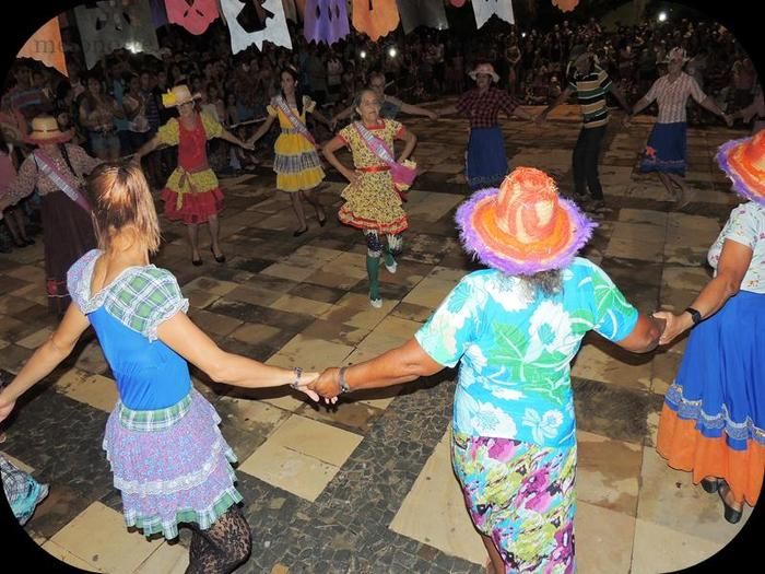 Público prestigia em massa o VII Festival Julino de Quadrilhas e Danças - Imagem 41