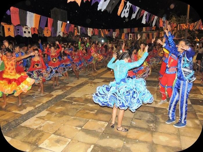 Público prestigia em massa o VII Festival Julino de Quadrilhas e Danças - Imagem 155