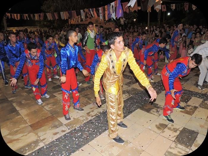 Público prestigia em massa o VII Festival Julino de Quadrilhas e Danças - Imagem 137