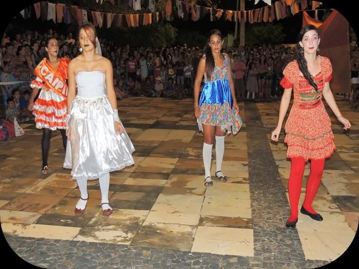 Público prestigia em massa o VII Festival Julino de Quadrilhas e Danças - Imagem 57