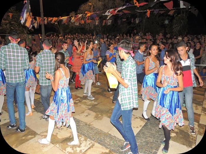 Público prestigia em massa o VII Festival Julino de Quadrilhas e Danças - Imagem 81