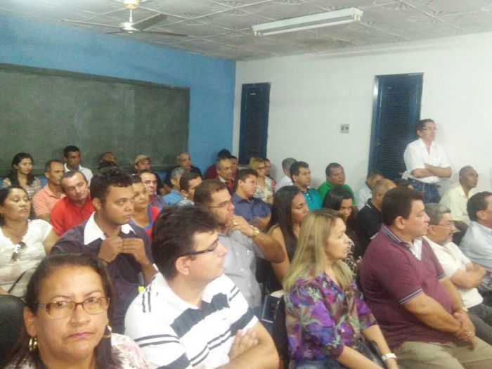 Prefeito Zé Resende prestigia posse do novo Diretor Regional do Emater de Campo Maior - Imagem 11