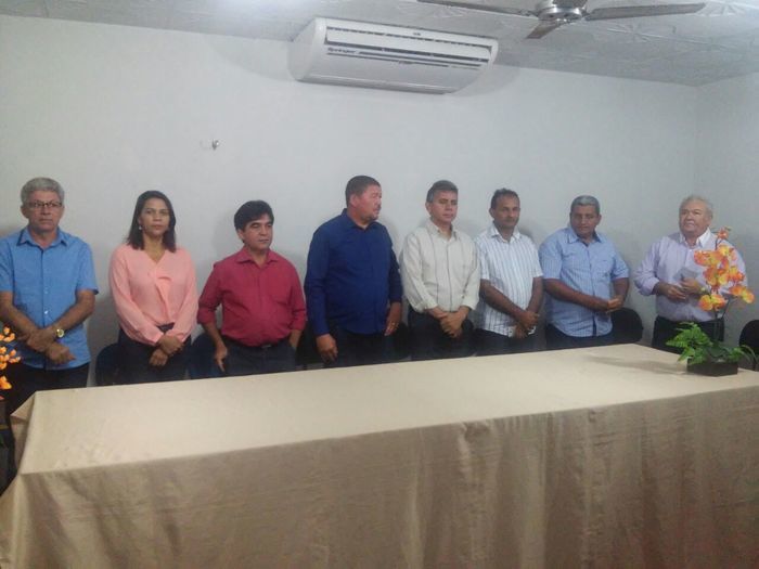 Prefeito Zé Resende prestigia posse do novo Diretor Regional do Emater de Campo Maior - Imagem 10