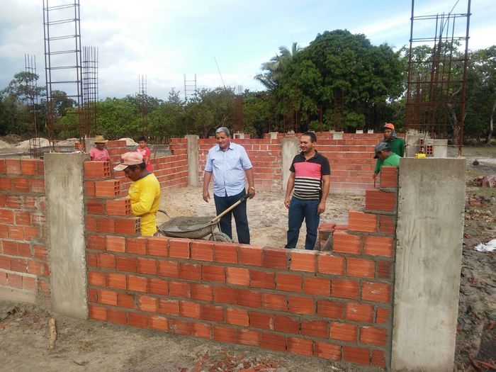 Prefeito visita obra de Escola padrão FNDE na comunidade Faveira - Imagem 3