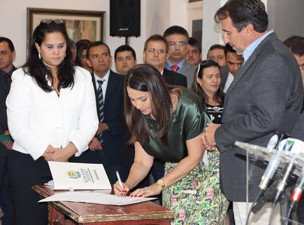 Ministro garante recursos para abastecimento de água em Pedro II - Imagem 4