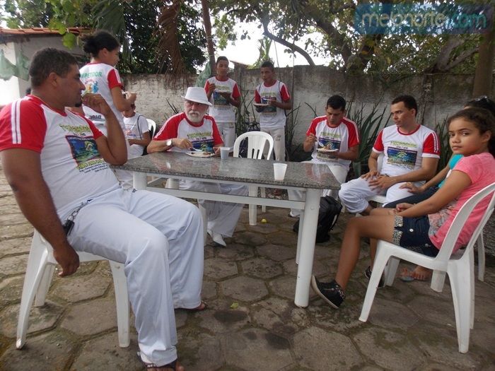 Secretário Administrativo Tim Medeiros oferece almoço aos Capoeiristas Escravos Brancos  - Imagem 22