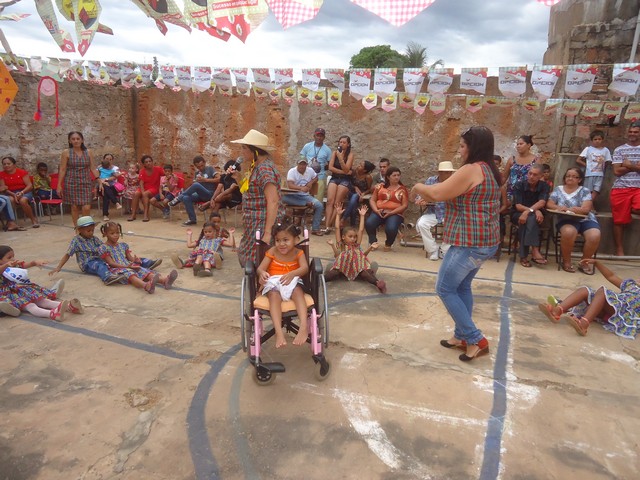 Escola Apaeana Tia Nely realizou 1ª Quermesse - Imagem 35