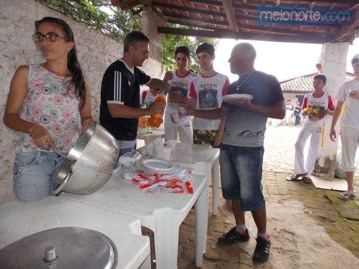 Secretário Administrativo Tim Medeiros oferece almoço aos Capoeiristas Escravos Brancos  - Imagem 25
