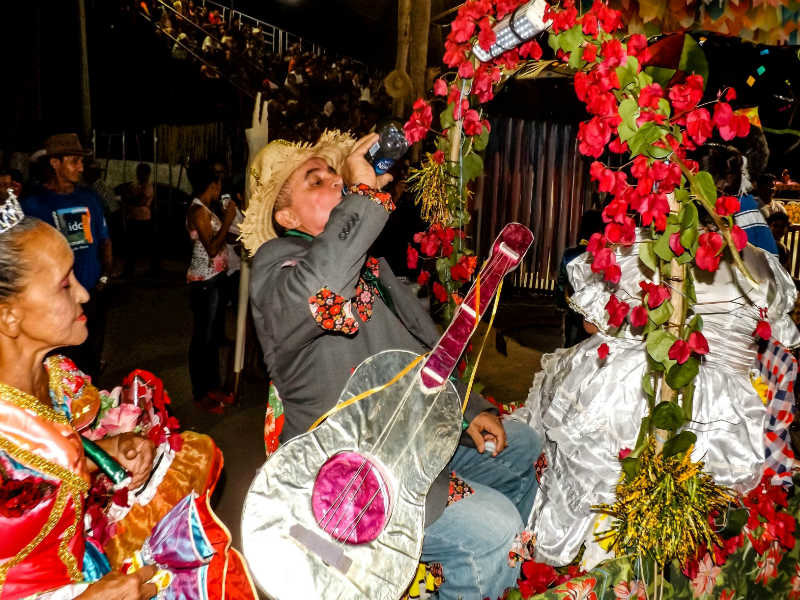 Grupo da Melhor Idade e Quadrilha Pinga Fogo foram os destaques do XI FESTIVAL CULTURAL DOS COCAIS