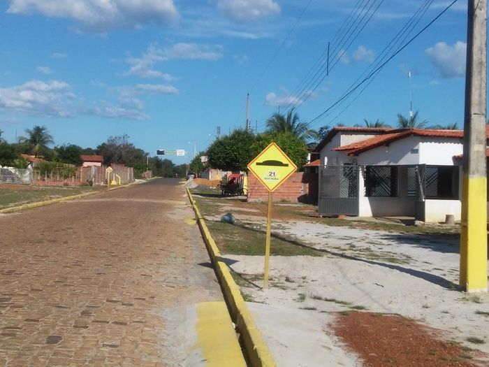 Prefeitura de Boa Hora coloca sinalização e novas lixeiras na cidade. - Imagem 7