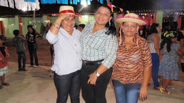 Comunidade Malhada do Juazeiro realizou apresentação de quadrilhas   - Imagem 21