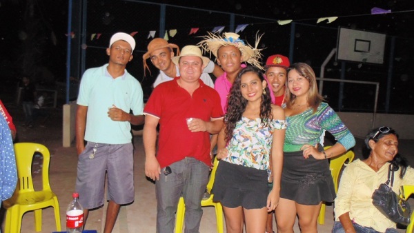 Comunidade Malhada do Juazeiro realizou apresentação de quadrilhas   - Imagem 32