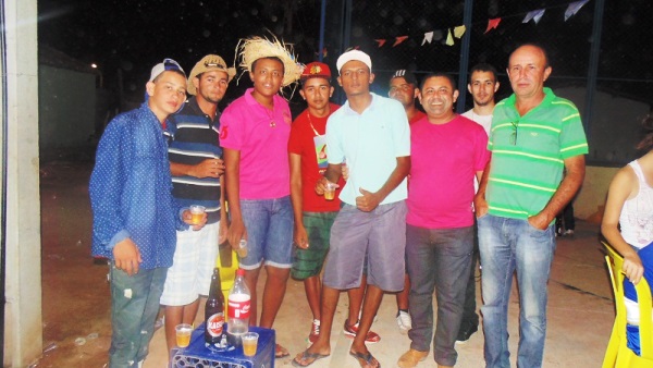 Comunidade Malhada do Juazeiro realizou apresentação de quadrilhas   - Imagem 29