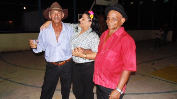 Comunidade Malhada do Juazeiro realizou apresentação de quadrilhas   - Imagem 17