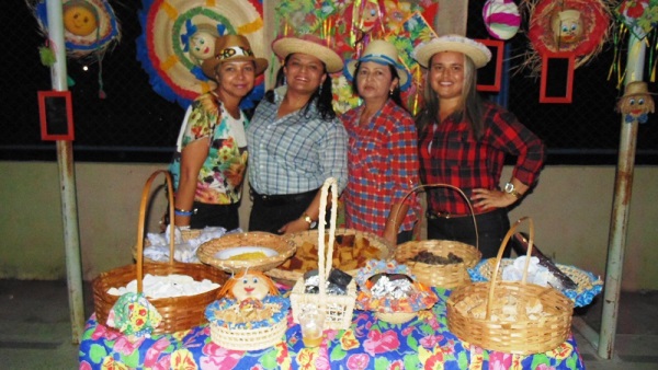 Comunidade Malhada do Juazeiro realizou apresentação de quadrilhas   - Imagem 2