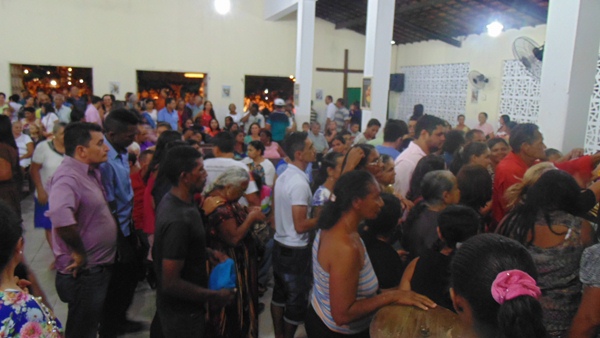 Milhares de romeiros participam da missa solene de encerramento dos festejos de Santo Inácio de Loyola  - Imagem 20