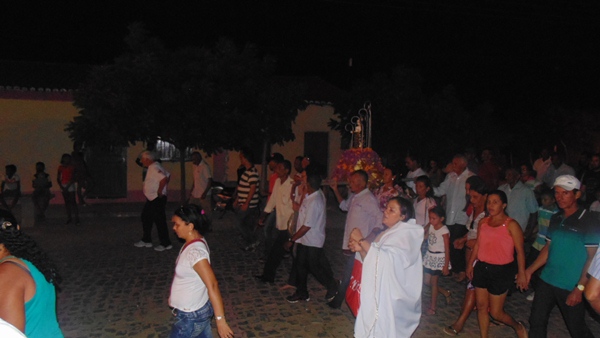 Milhares de romeiros participam da missa solene de encerramento dos festejos de Santo Inácio de Loyola  - Imagem 17