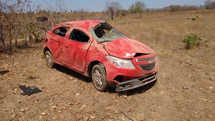 Mãe e filha morrem após grave acidente na região de Campo Maior  - Imagem 4