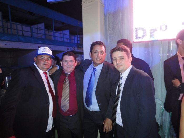 Formandos em medicina fazem festa  - Imagem 2