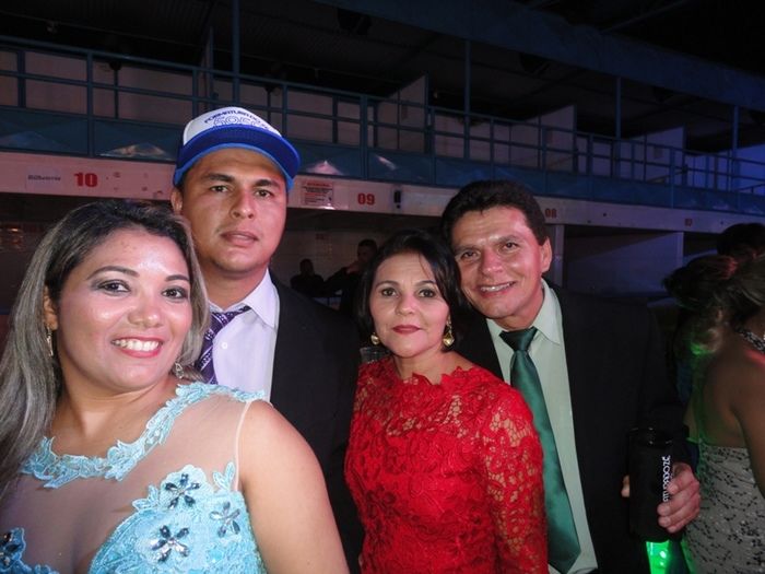 Formandos em medicina fazem festa  - Imagem 4