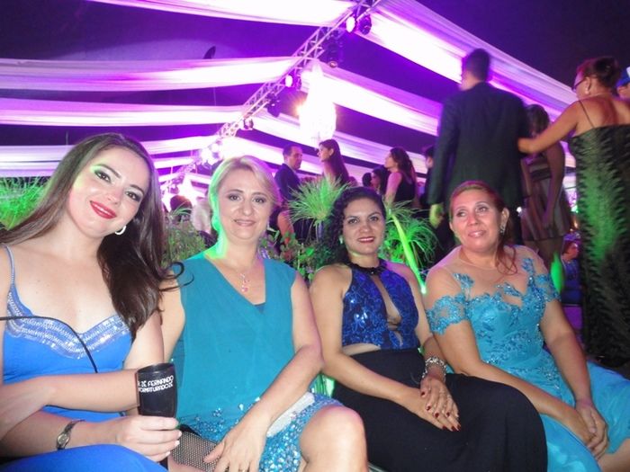 Formandos em medicina fazem festa  - Imagem 16