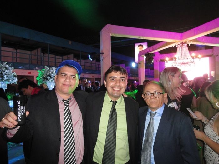 Formandos em medicina fazem festa  - Imagem 17